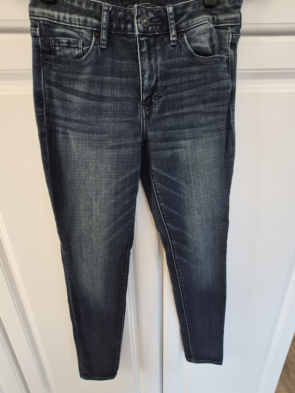 Abercrobie & Fitch Supet Skinny Jeans - Sleek Stretch Fit 25/28